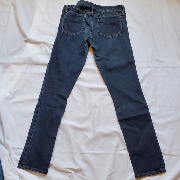 Gap 1969 Women's Jeans. Size 28/6. - Picture 2 of 3